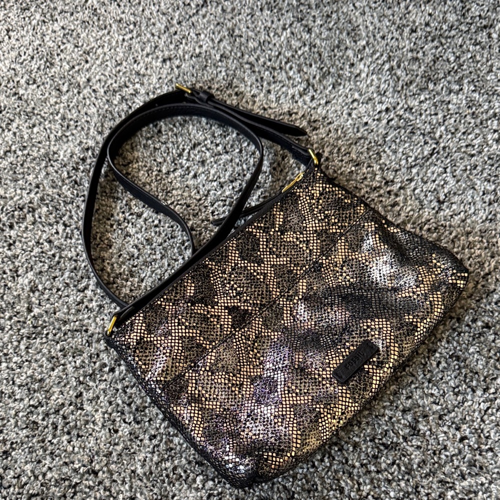 Fossil Black and Gold Shoulder Bag